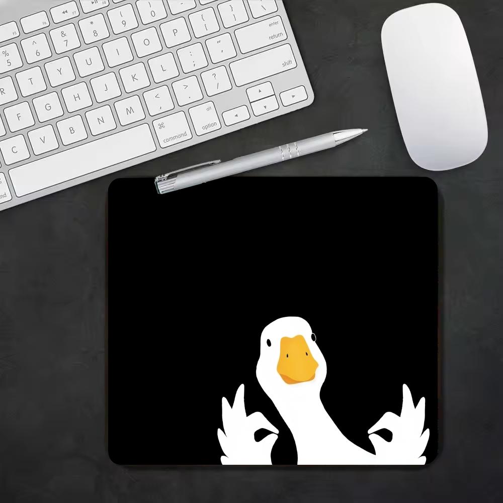 Desk Setup Background - Cute White Goose Pattern Small Mouse